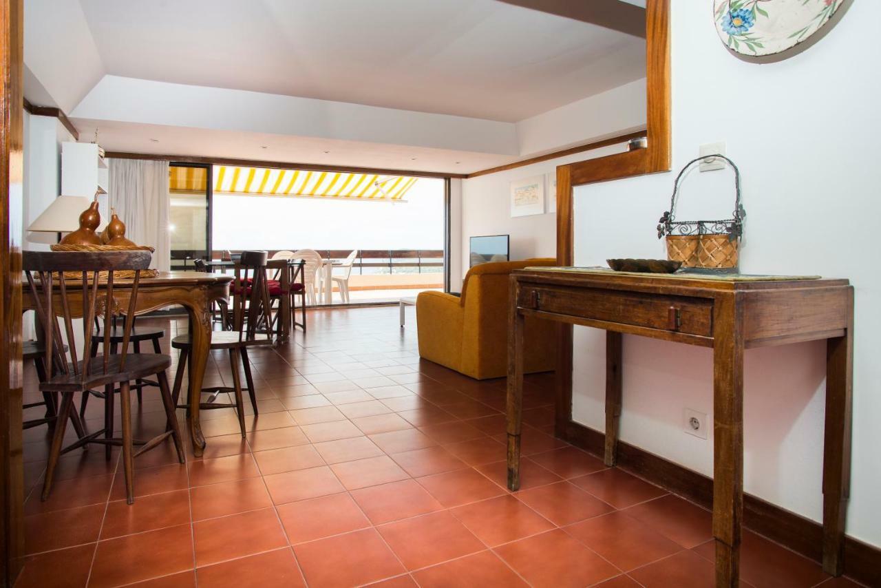 Apartment With A Stunning View Over سيسيمبرا المظهر الخارجي الصورة