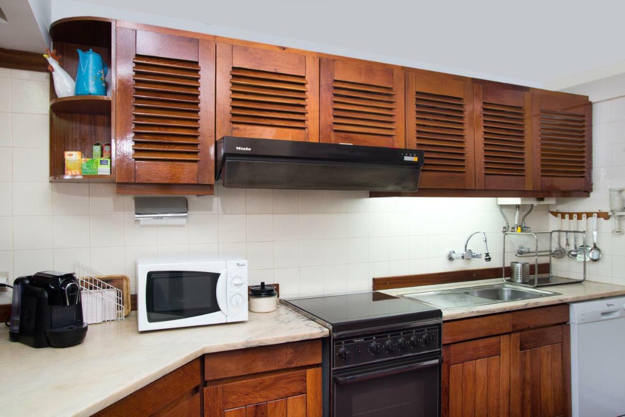 Apartment With A Stunning View Over سيسيمبرا المظهر الخارجي الصورة